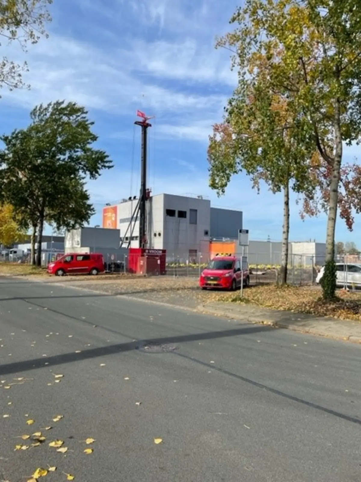 Afbeelding bij de vlag hangt in top bij nieuwbouw project roger bij cargill in deventer
